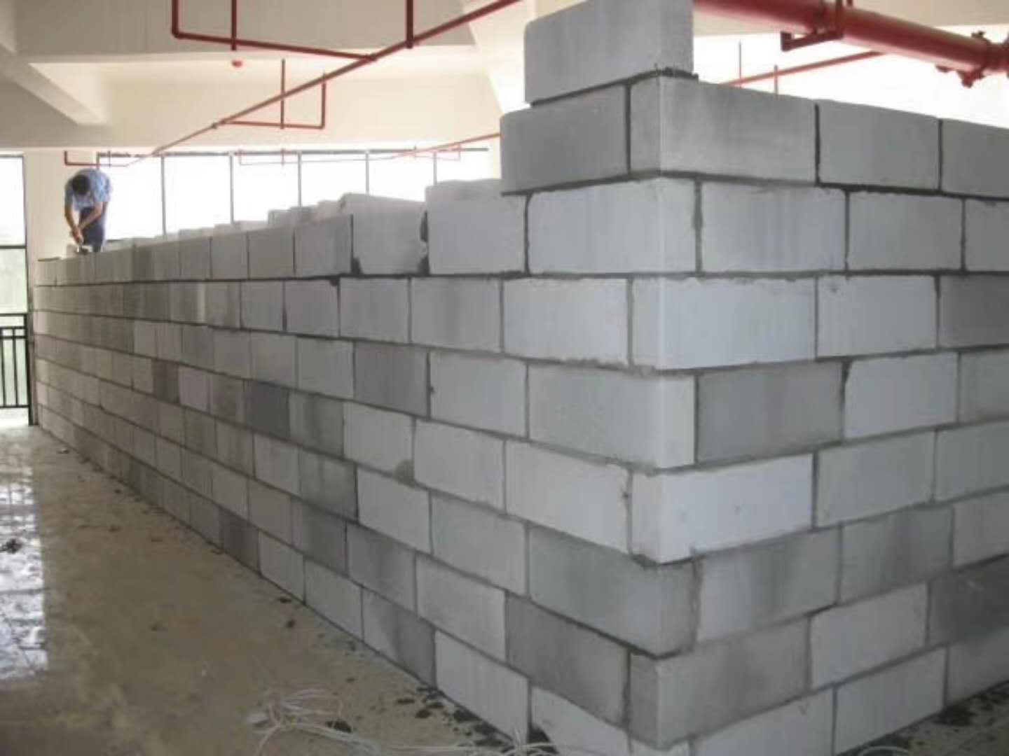 德兴蒸压加气混凝土砌块承重墙静力和抗震性能的研究